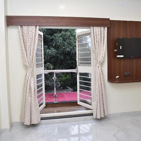 Hotel Sai Sandesh Ширди Экстерьер фото