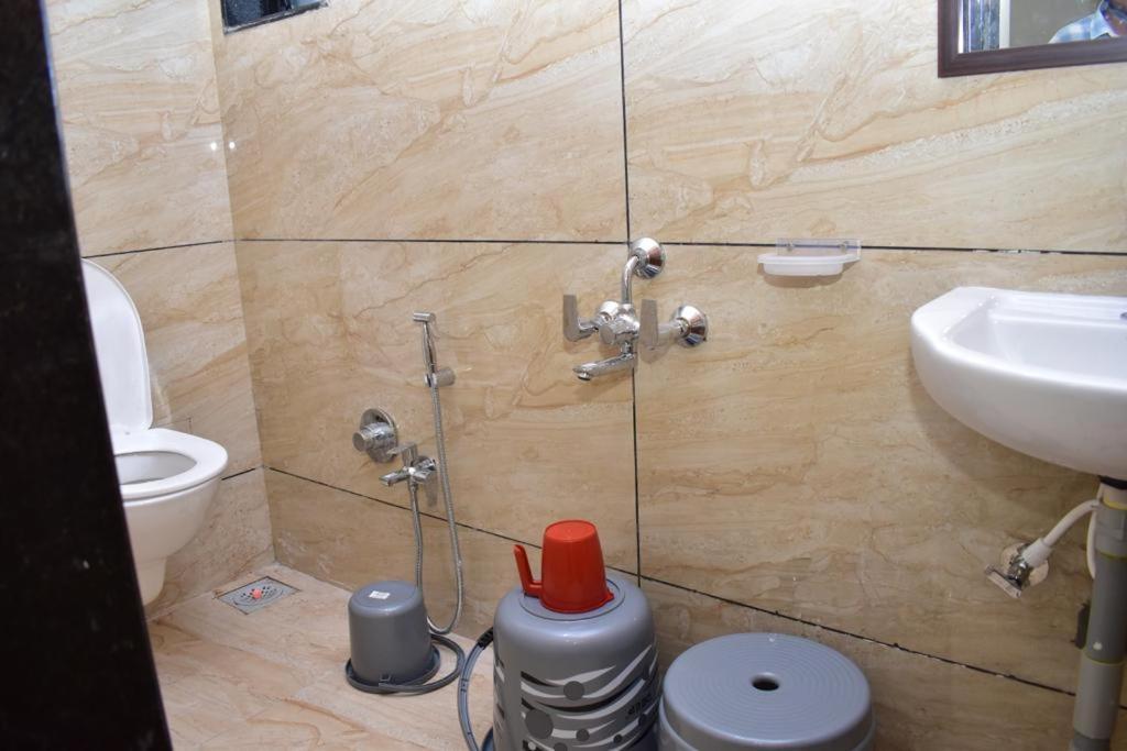 Hotel Sai Sandesh Ширди Экстерьер фото
